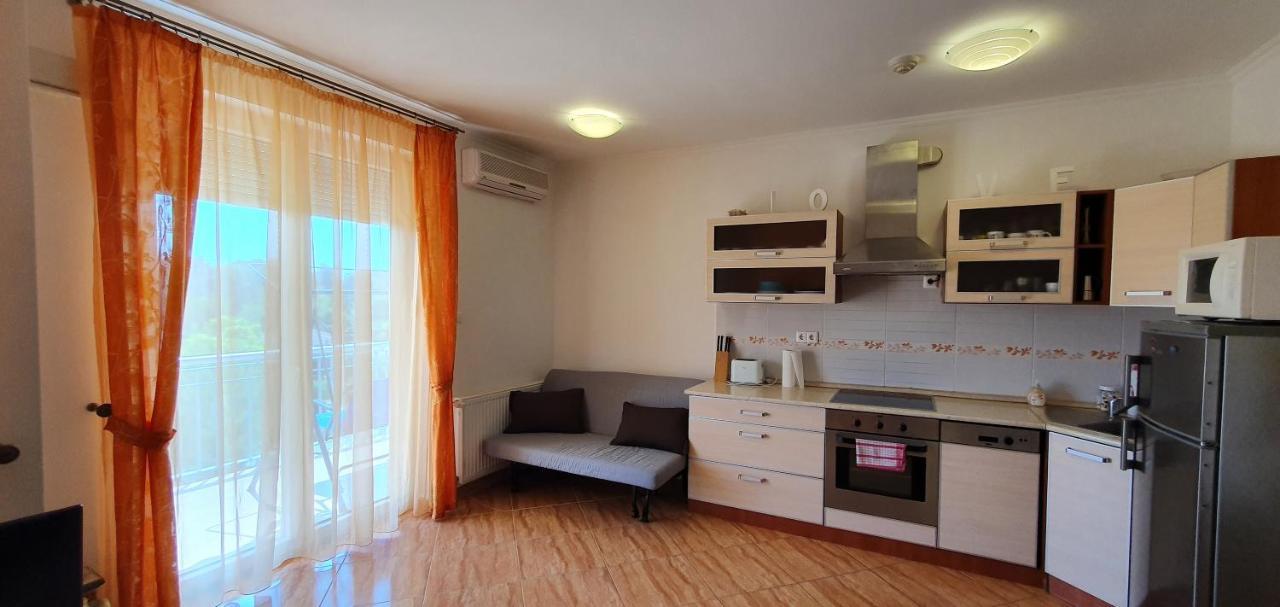 Bazsi Golden Beach Apartman Siófok Extérieur photo