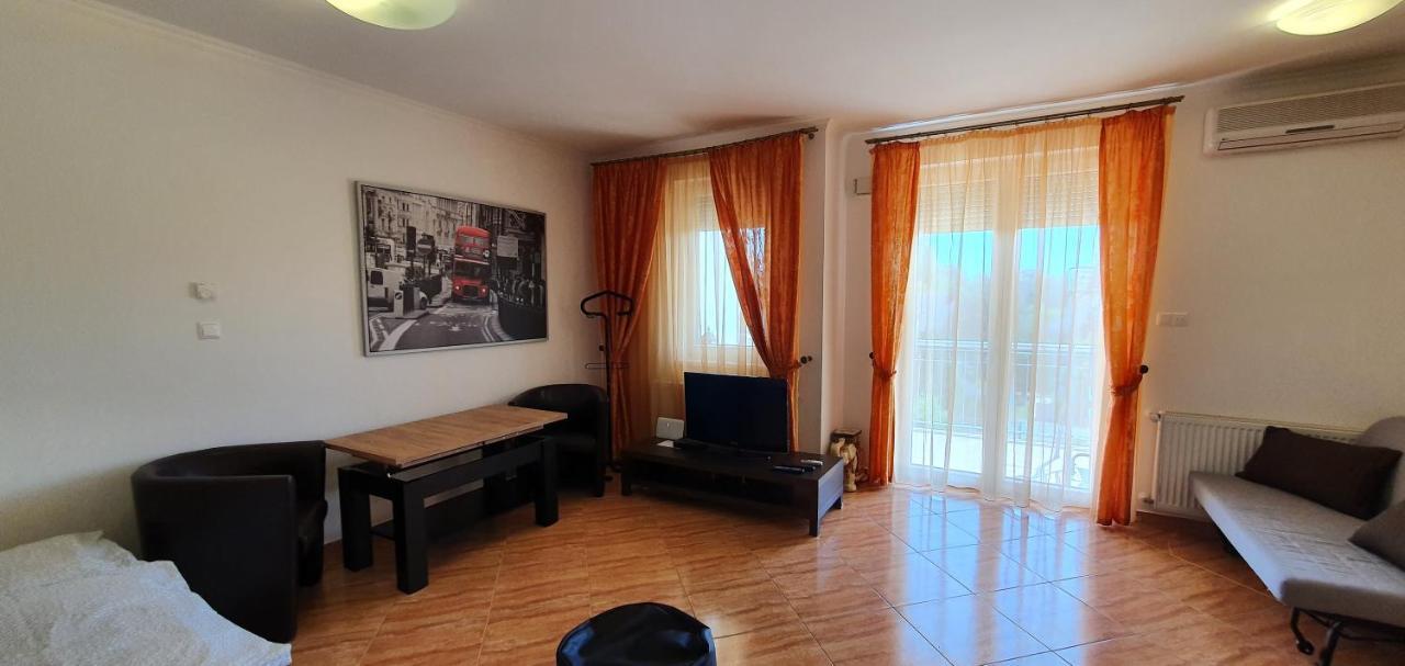 Bazsi Golden Beach Apartman Siófok Extérieur photo