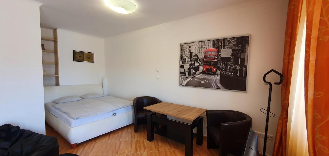 Bazsi Golden Beach Apartman Siófok Extérieur photo